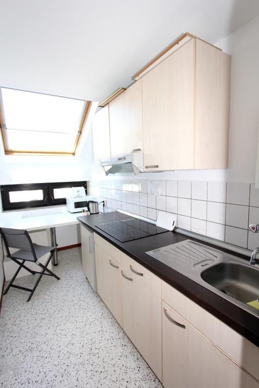 Apartmenthaus Alt Graz Дюссельдорф Экстерьер фото